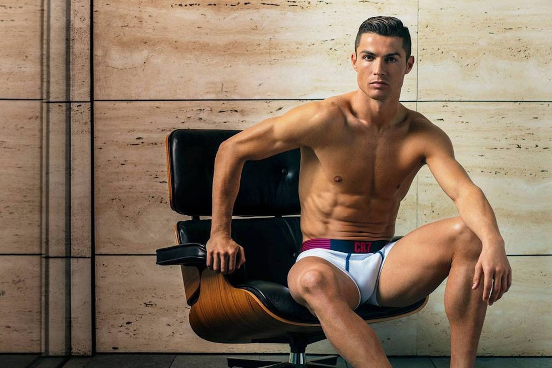 Ronaldo promotes new underwear range (Pics)